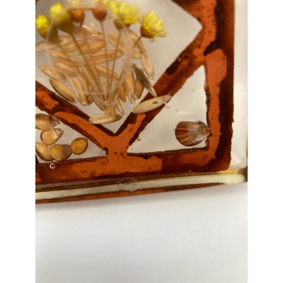 Vintage Acrylic Lucite Egg Timer Hour Glass with Seeds Fall Themed 3" x 3.25" - Picture 4 of 7